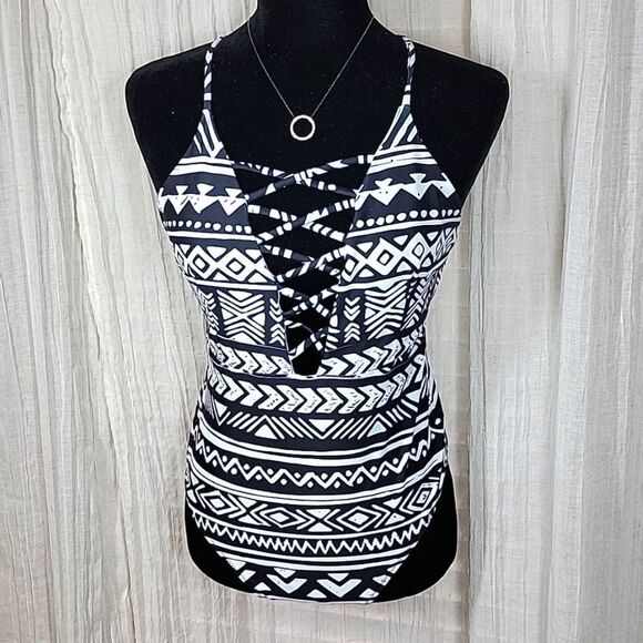Ekouaer Cage Front Black/White Tribal Print One-piece Swimsuit - Picture 9 of 16